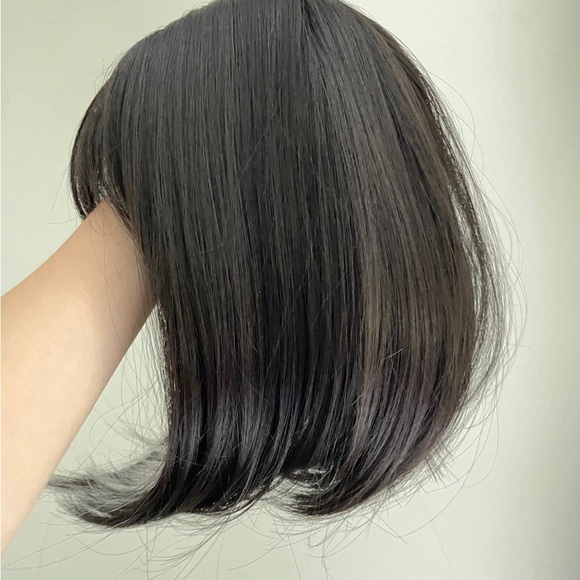 Short Straight Hair Wig Bob Hair Wig With Bangs - Picture 3 of 5